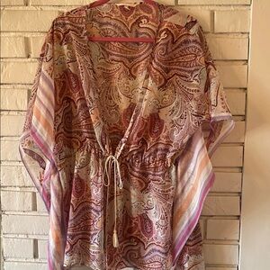 Victoria’s Secret tie front short sleeve kimono paisley stripe